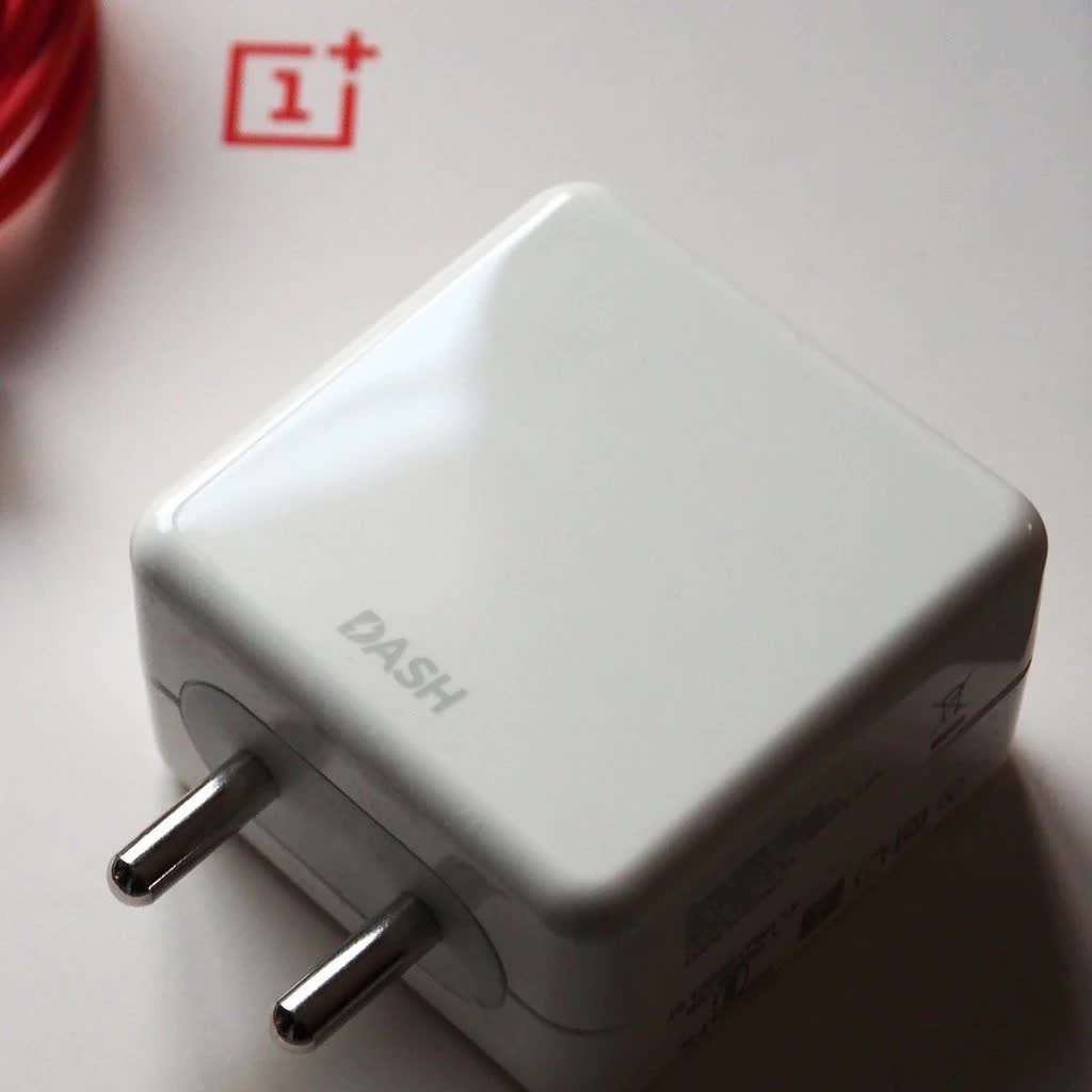 Oneplus 20W Dash Adapter With Usb To Type C Cable